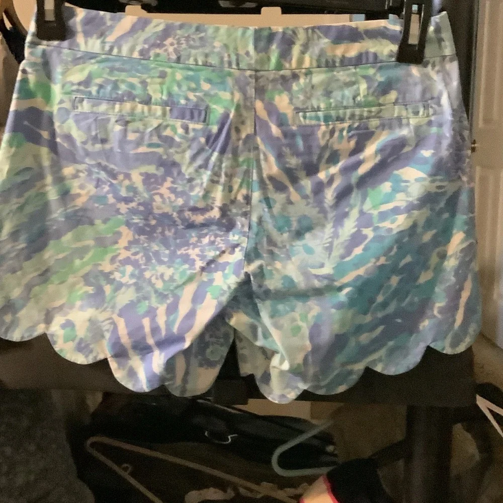 Lilly Pulitzer Blue and Green Women's buttercup‎ stretch shorts, blue haven